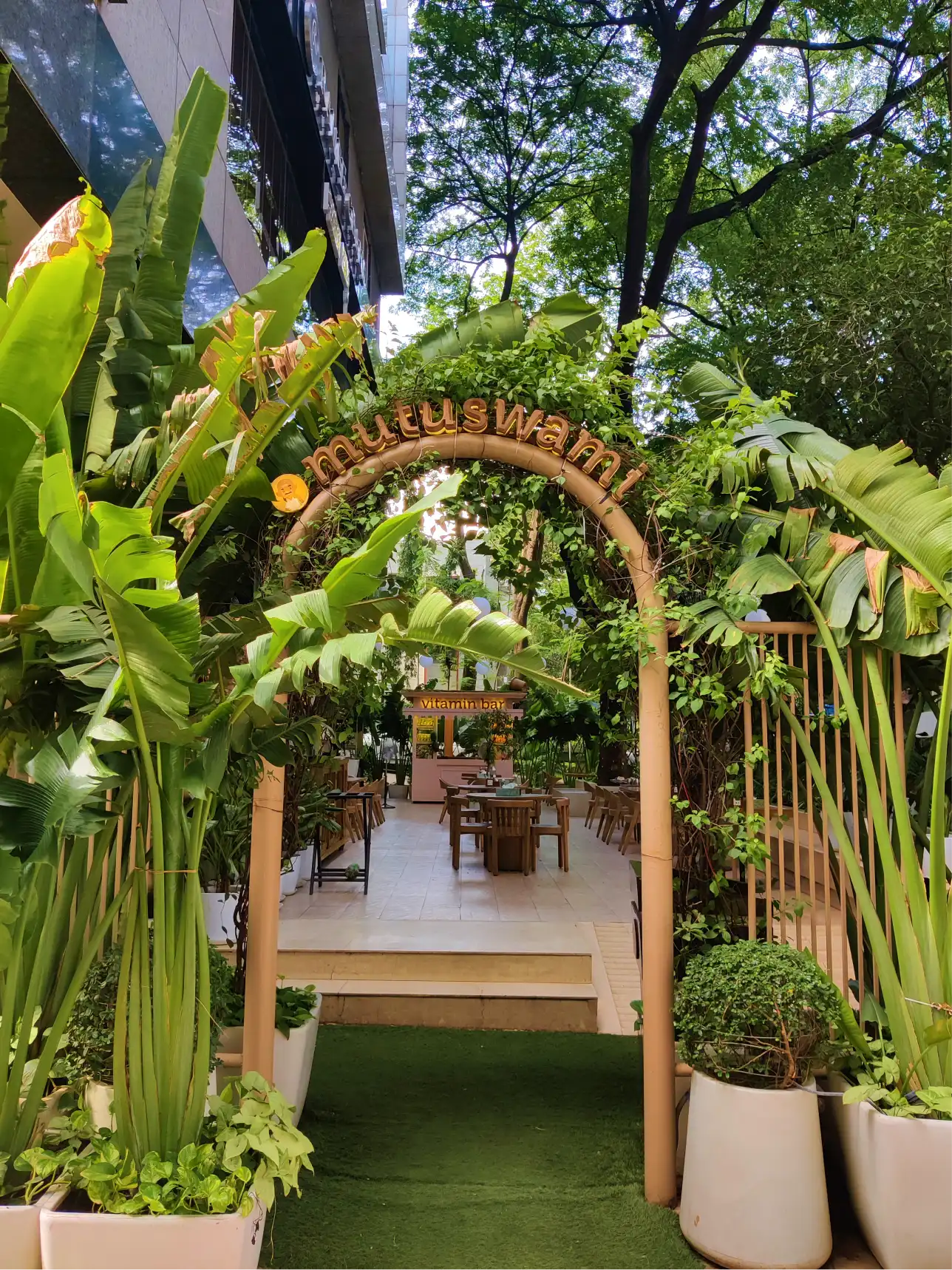 Cafe Muttuswami - Ramee Grand Hotel & Spa, Pune - gallery image 3